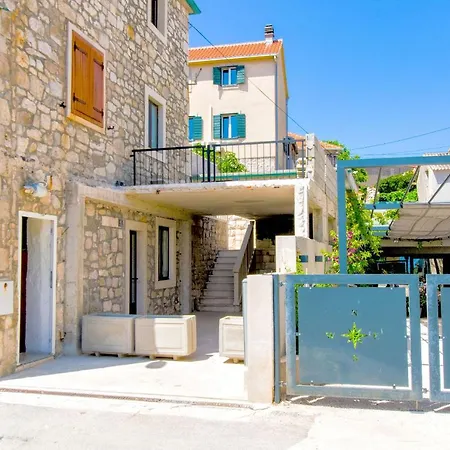 Centar Apartment Postira
