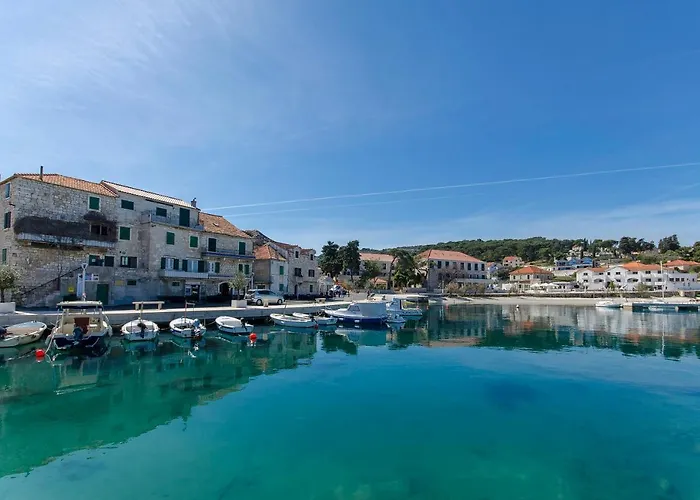 Centar アパート ポスティレ